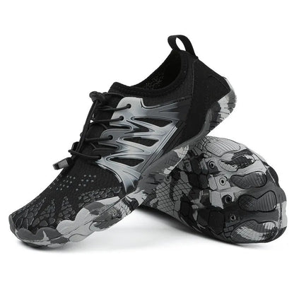 Quick-drying mesh wading shoes with non-slip rubber sole and lace-up front.