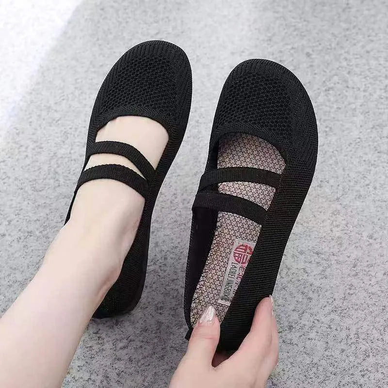 Women's elastic slip-on flat shoes with round toe and non-slip rubber sole in embroidered or solid colours