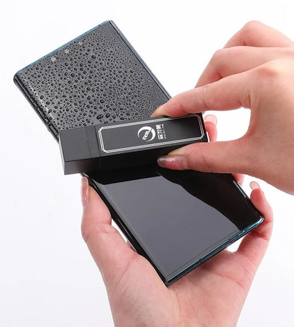 Black disposable mobile phone screen cleaner wipes pack of 40 sheets for decontamination
