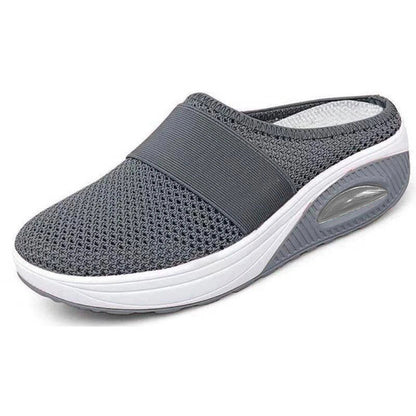 Women's breathable mesh flat sandals with thick sole in various colours