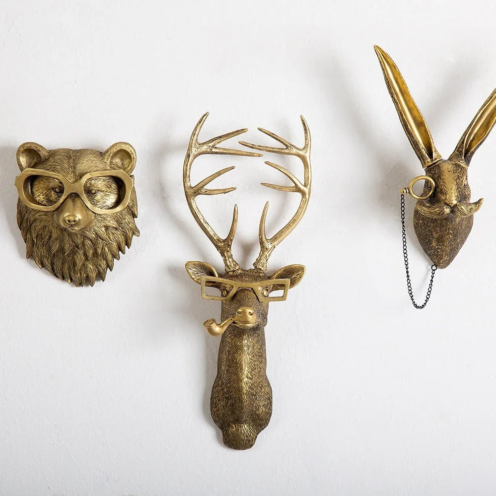 Antique bronze synthetic resin animal pendant in bear shape, 12 cm height for home wall decor