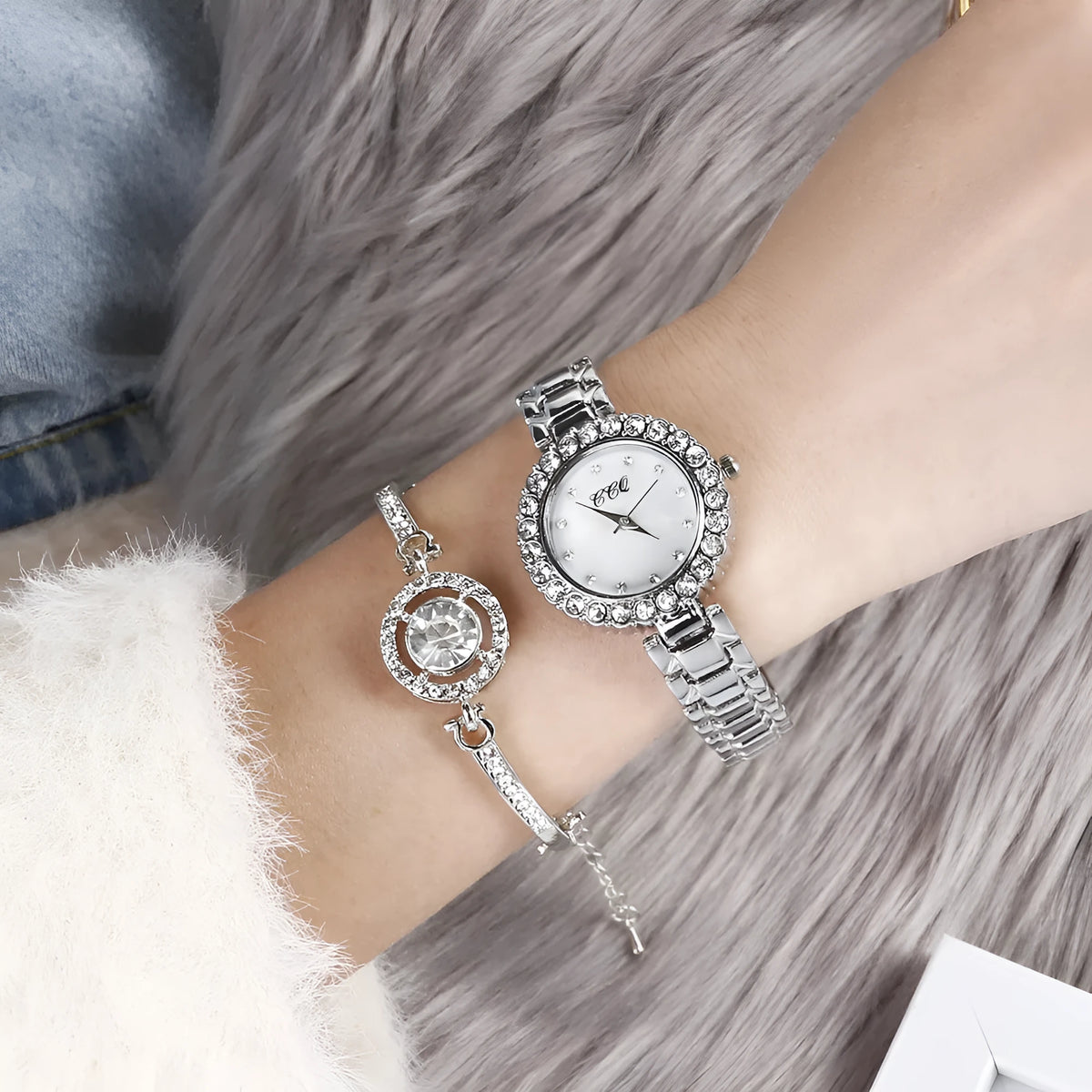 Women's diamond bracelet watch with 3cm round case, stainless steel strap, gold or silver, with bracelet and box option