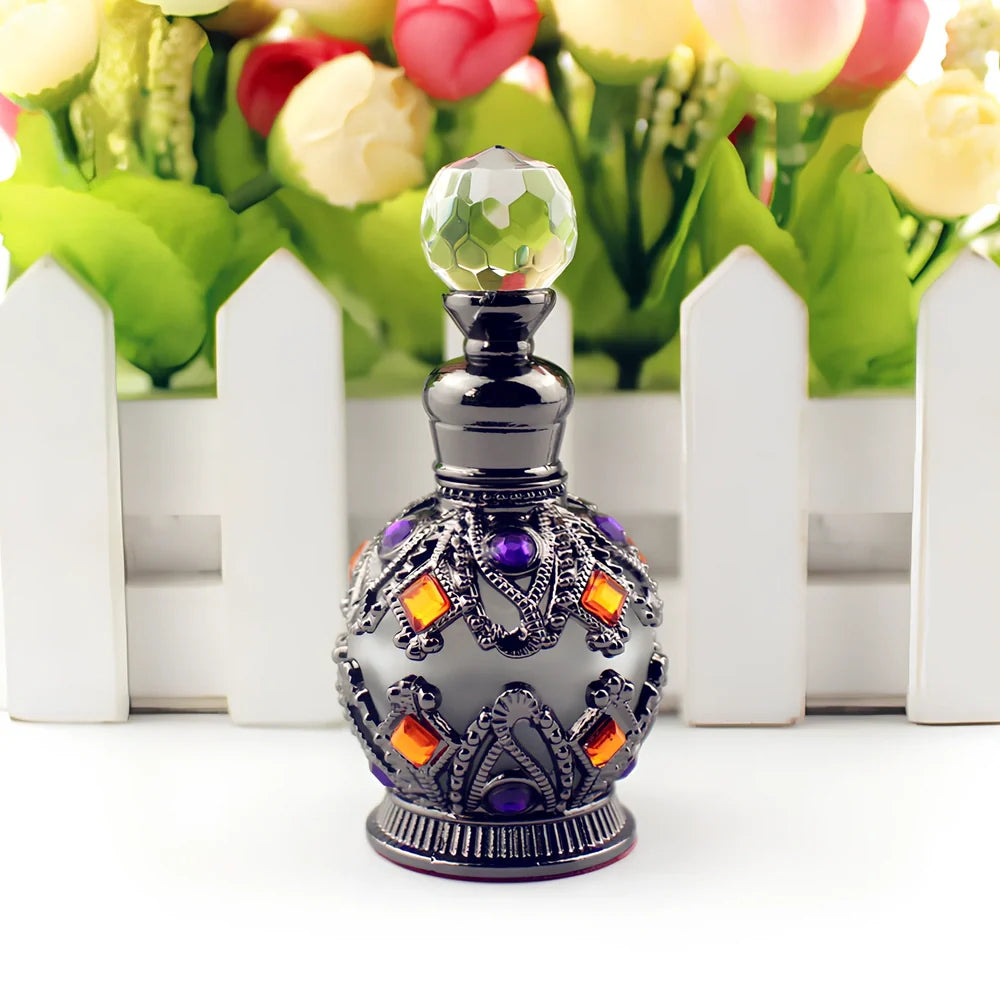 Arabic style glass perfume bottle with zinc alloy hardware and electroplated finish in choice of colours