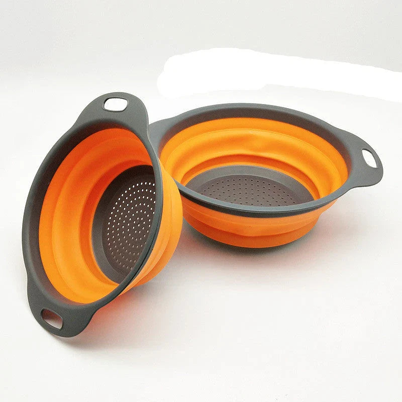 Collapsible silicone colander for washing and draining fruits and vegetables in the kitchen