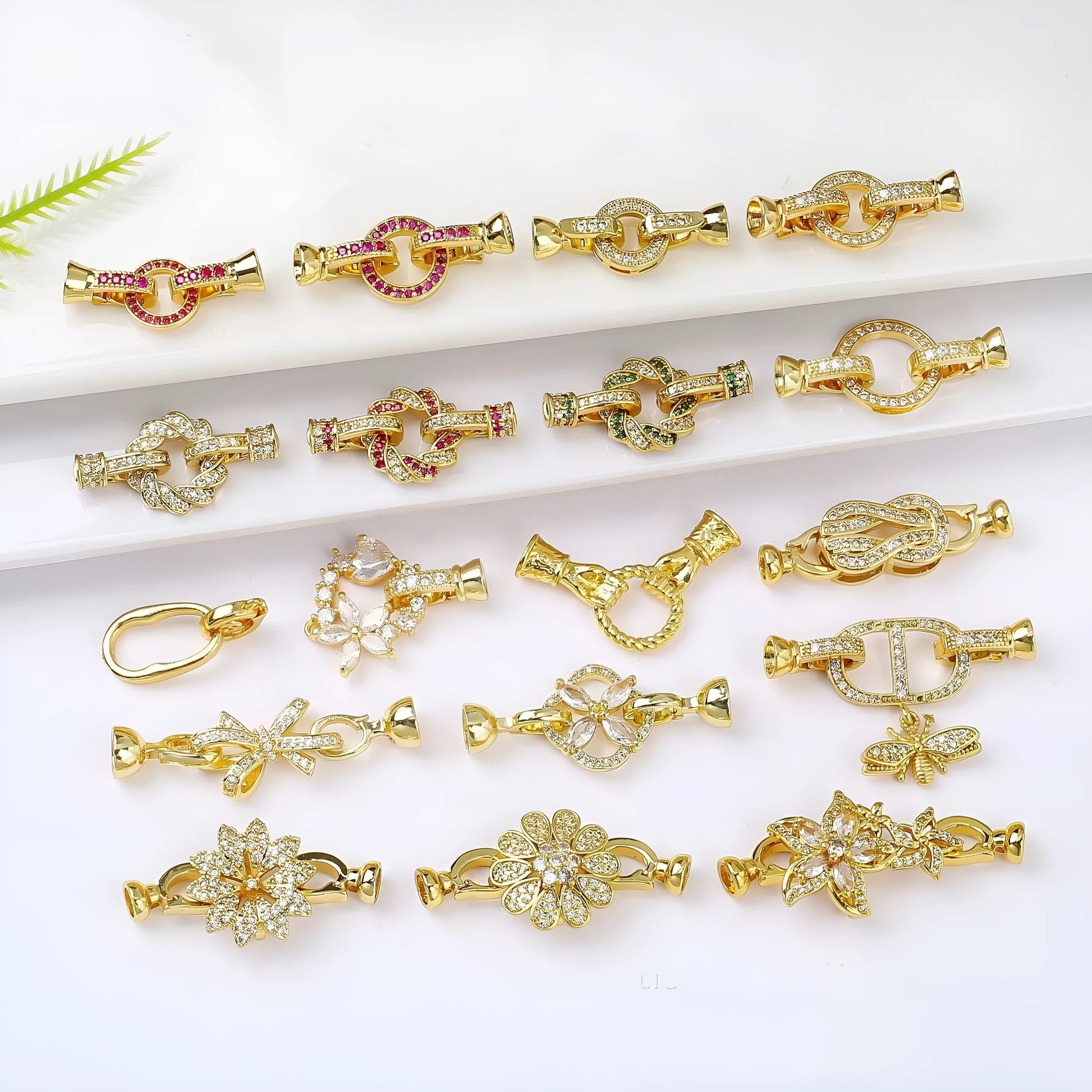 Small 18K gold colour electroplated necklace buckle for DIY jewellery making
