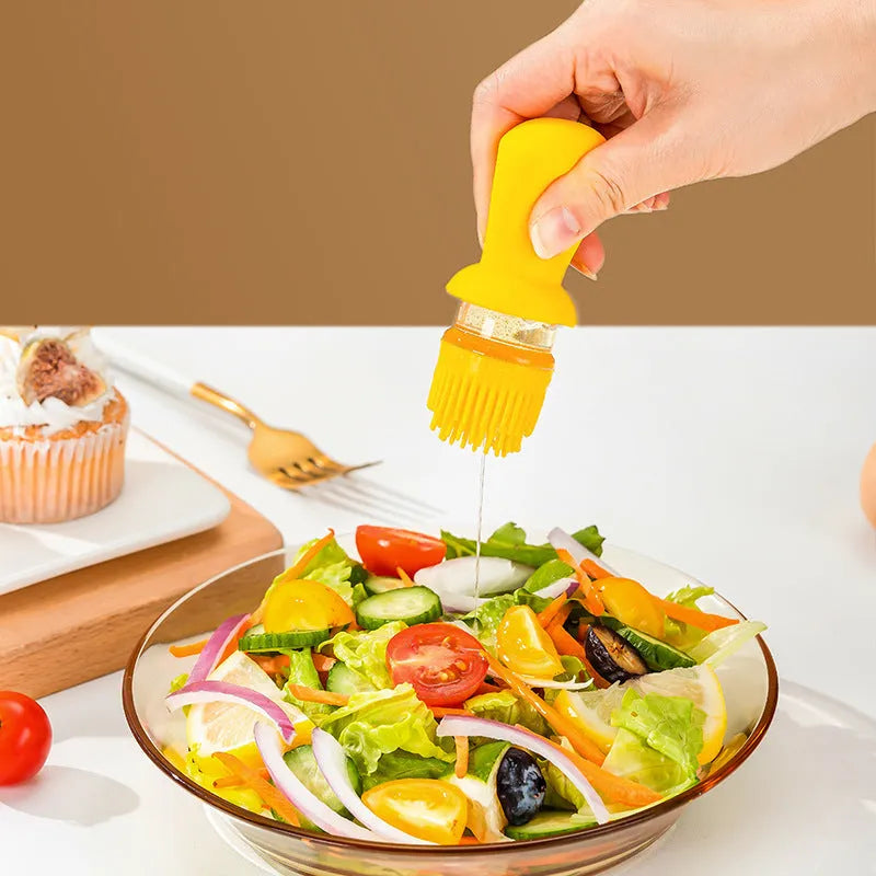 Yellow 2-in-1 oil dispenser with silicone brush, 550ml glass bottle with stainless steel nozzle