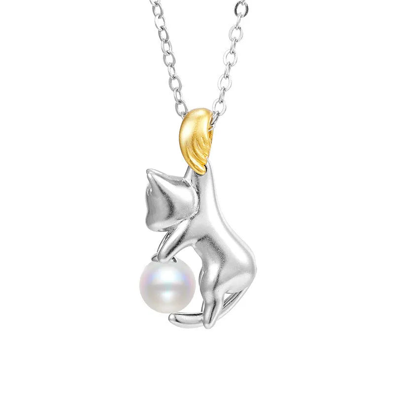 Close-up of a delicate 925 sterling silver cat charm on a 45cm clavicle chain with a lobster clasp.