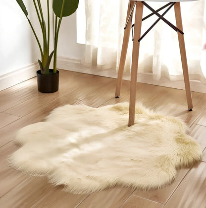 Artificial woolen carpet rug with floral sheepskin pattern in plush fabric, available in multiple sizes and colours