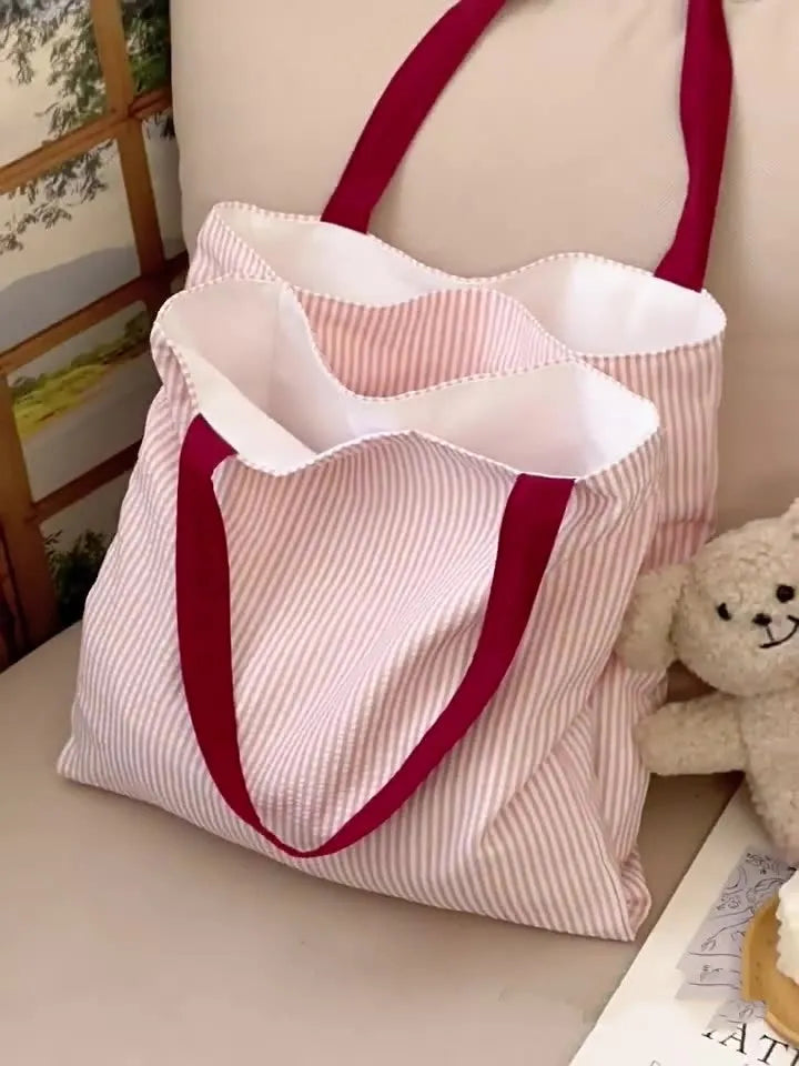 Canvas multi-layer tote shoulder bag in plaid design with 24cm shoulder strap