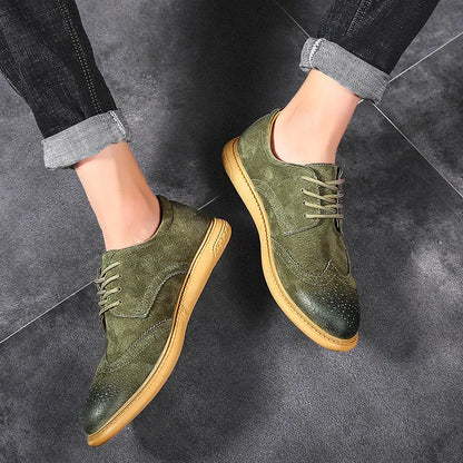 Men's black leather lace-up business shoes with a low top and rubber sole.