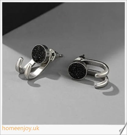 Stylish 925 Sterling Silver Men's Earrings in Trendy Cow Pattern Design