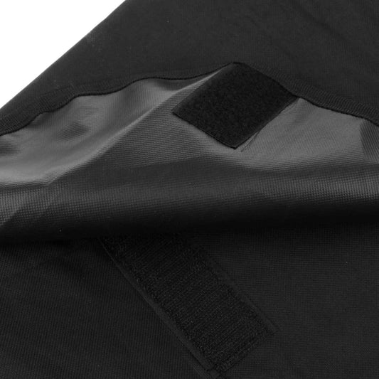 Adjustable Feed Bag for Horses made with durable 600D Oxford cloth, featuring an innovative design for a customised and mess-free feeding experience.