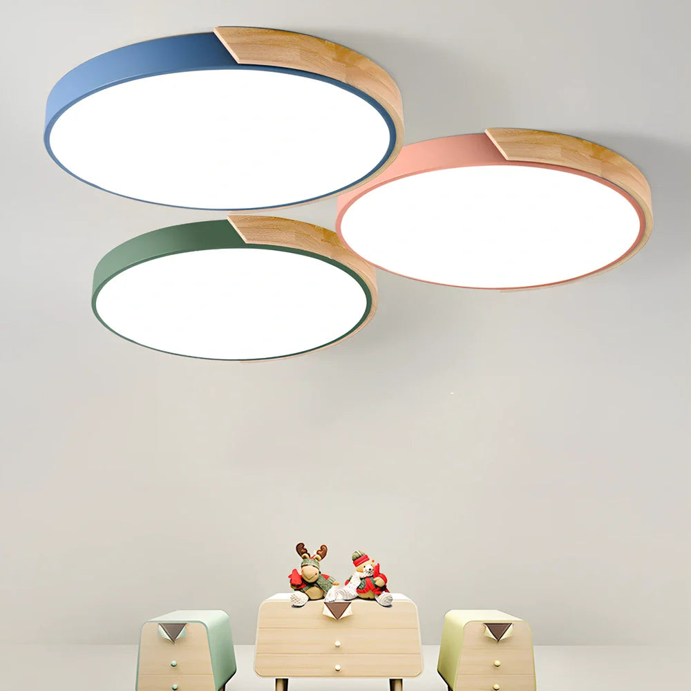 Modern circular ceiling lamp with remote control in black finish, 5cm height, suitable for bedrooms and living rooms