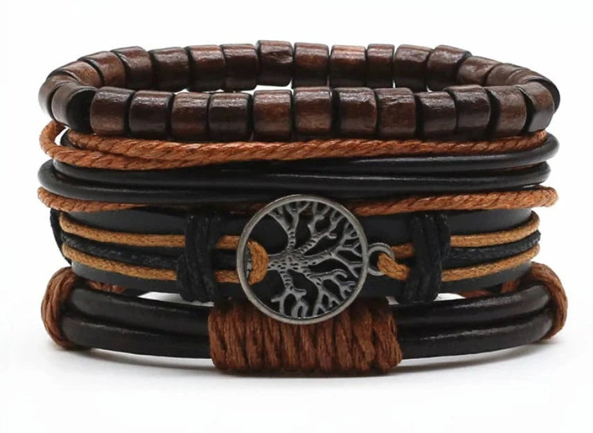 Men's vintage braided leather bracelet, a stylish and durable accessory for any occasion.