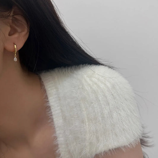 Zircon jewellery set showing necklace, earrings, and anklet with geometric meteor shower design