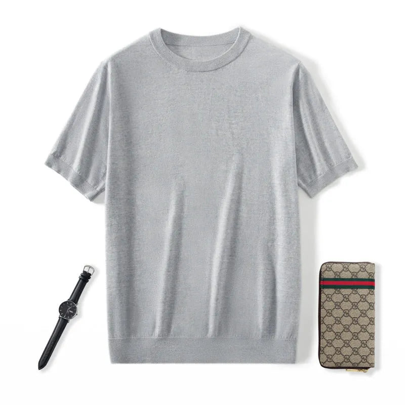 Men's loose-fit thin knitted pullover shirt in light grey, short sleeves, round neck.