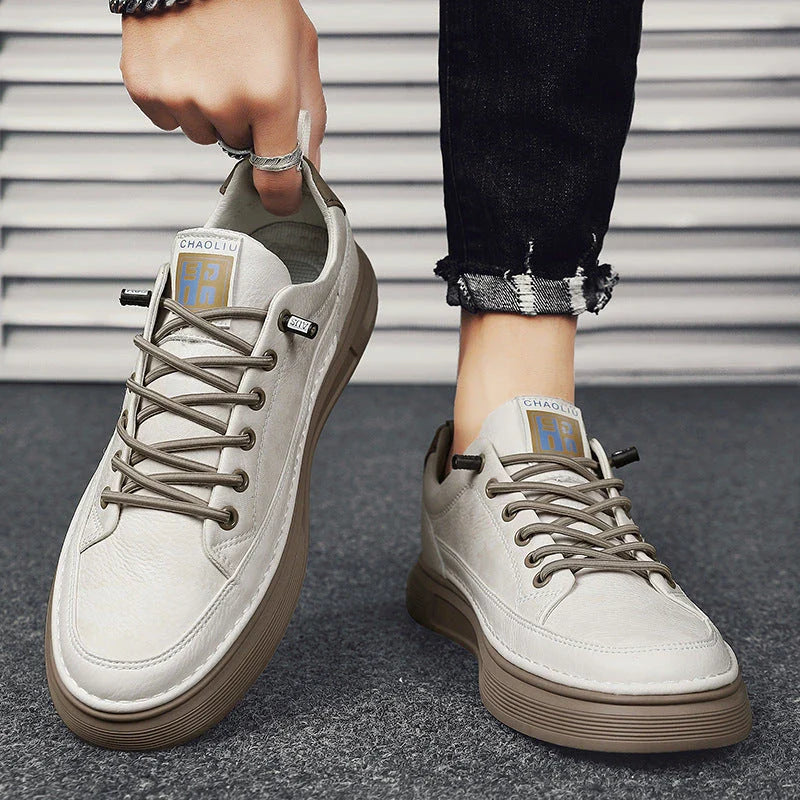 Men's slip-on sneakers in a variety of colors, featuring a comfortable and durable design for everyday wear