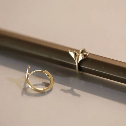 Gold plated S925 sterling silver fishtail design earrings with 8mm hoop diameter