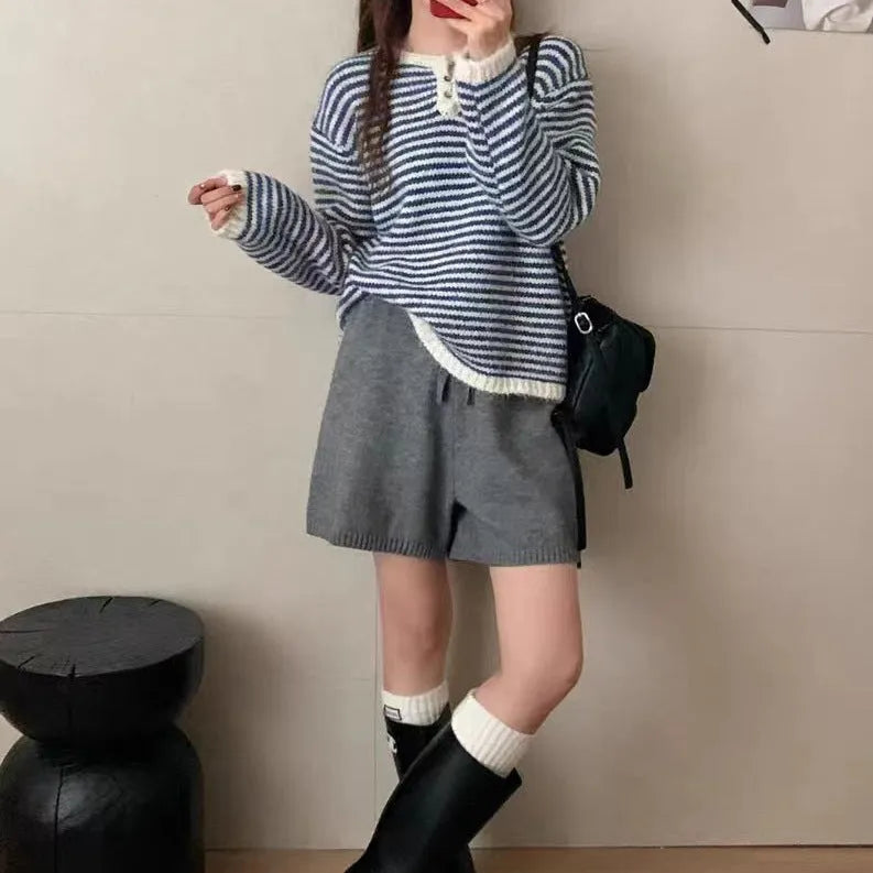 Retro striped cashmere sweater for women in loose fit with colour block design