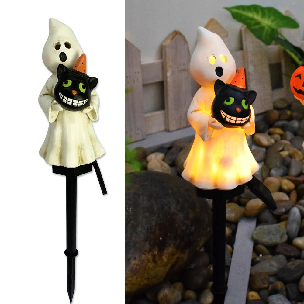Solar-powered Halloween pumpkin lanterns for garden decoration in six unique designs