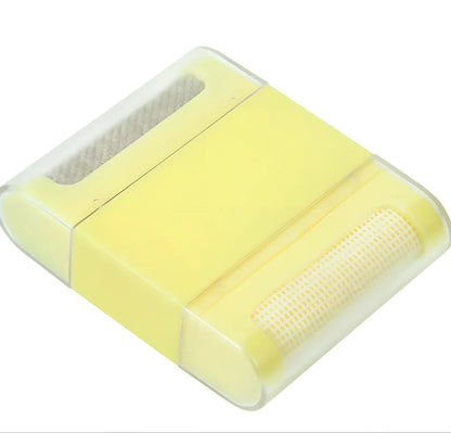 Manual clothes cleaning brush with removable catching net for removing pilling from sweaters