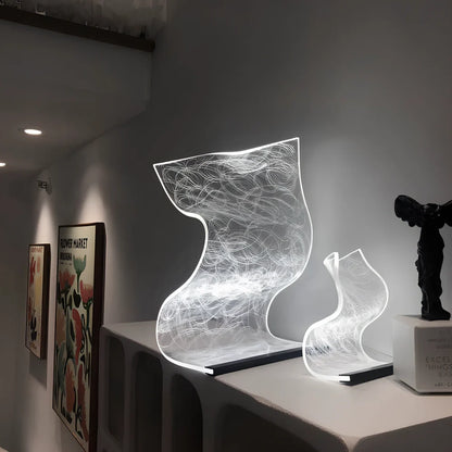 USB-powered bedside lamp with three colour settings and compact design