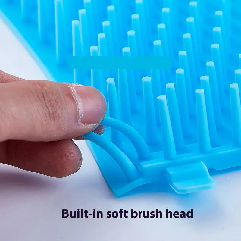 Silicone dog foot washing barrel bucket in blue colour for cleaning pet paws