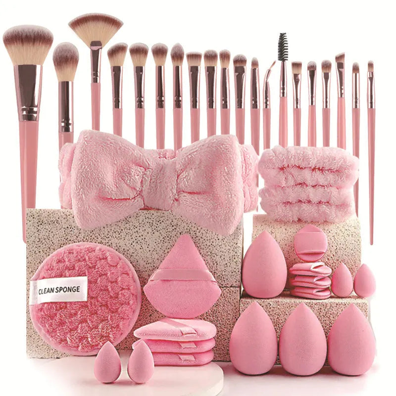 Beauty tool set with hydrophilic non-latex tools for facial cleansing and makeup application in various colours