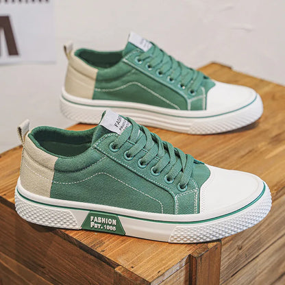Men's canvas skate shoes in blue with PVC soles and lace-up front