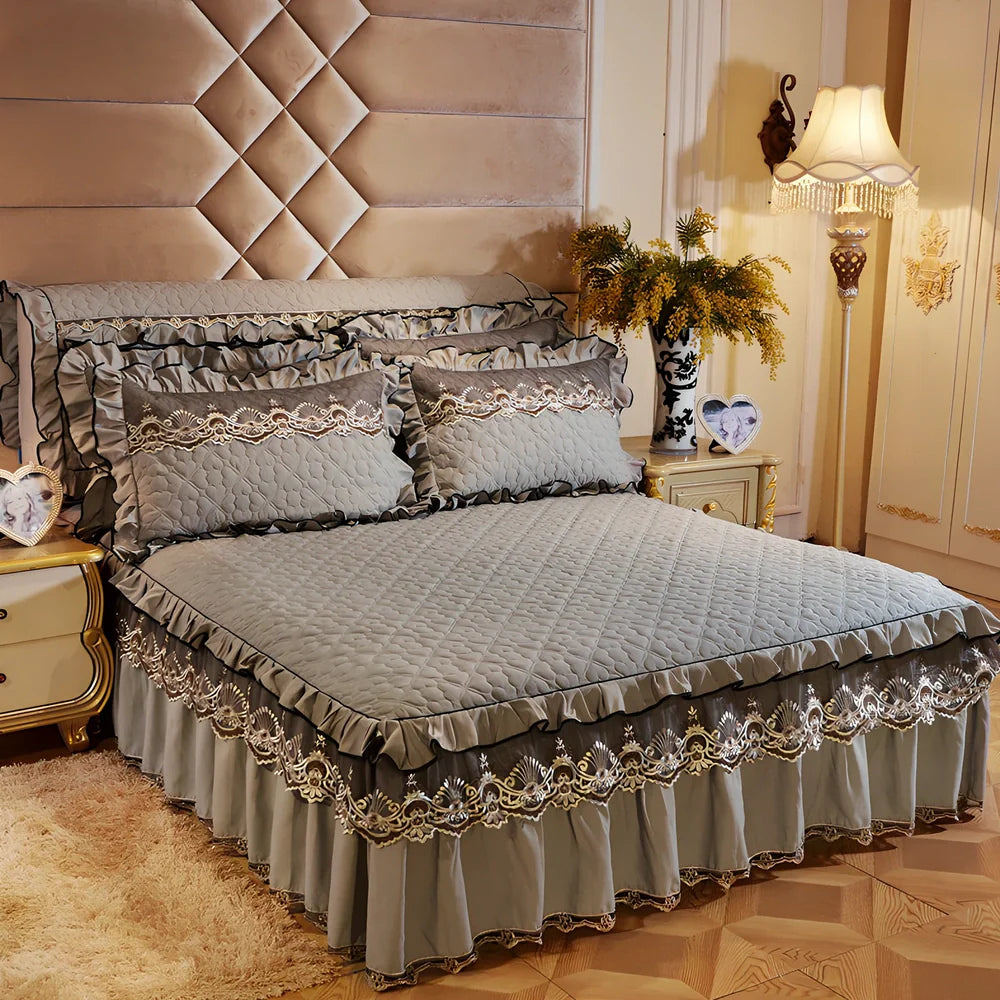 Quilted lace bed skirt with embroidery detailing and 1.8m circumference for Simmons beds