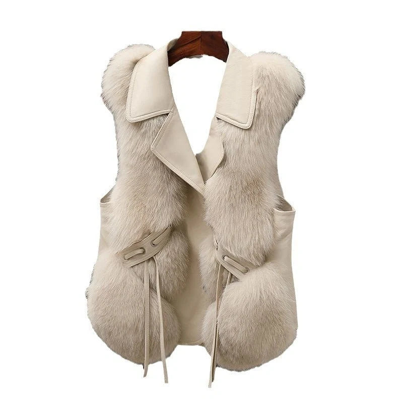 Elegant women's artificial fur vest in milk tea and camel colours for autumn and winter