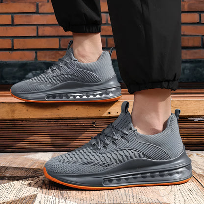 Men's solid colour mesh running shoes with rubber sole and lace-up front