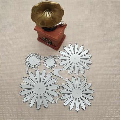 Silver high carbon steel cutting knife mould set measuring 12.5x13cm with floral etching design