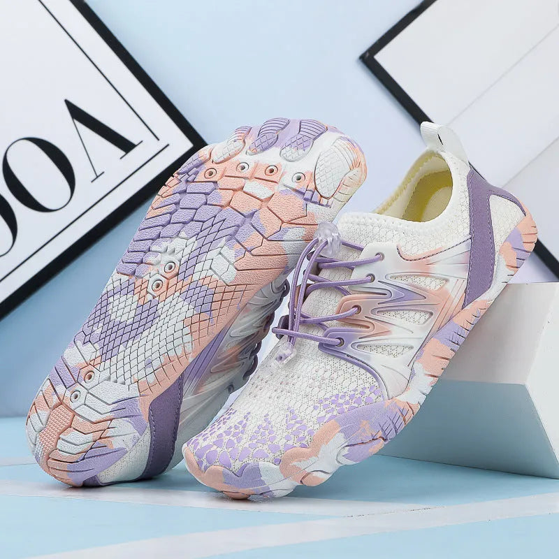 Quick-drying mesh wading shoes with non-slip rubber sole and lace-up front.