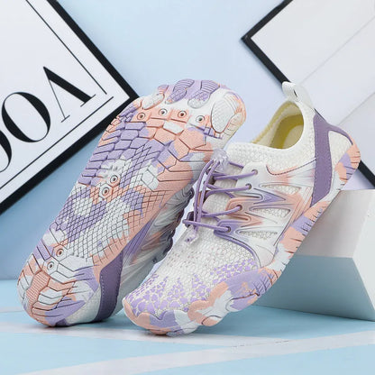 Quick-drying mesh wading shoes with non-slip rubber sole and lace-up front.