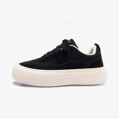 Men's platform casual shoes with raised sole in black colour showing round toe and lace-up front