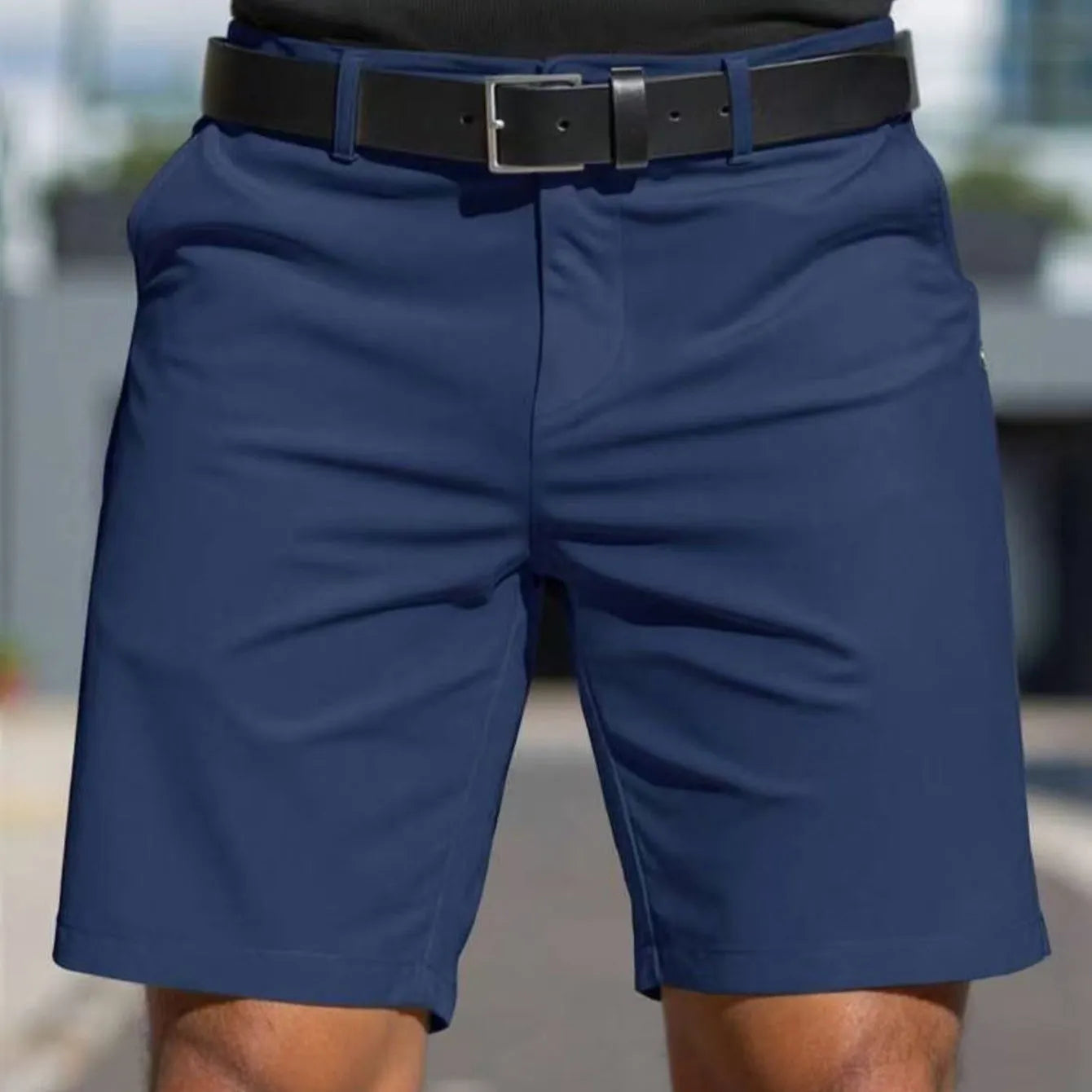 Men's straight-cut fifth pants in a solid light grey colour, showing the tailored fit.