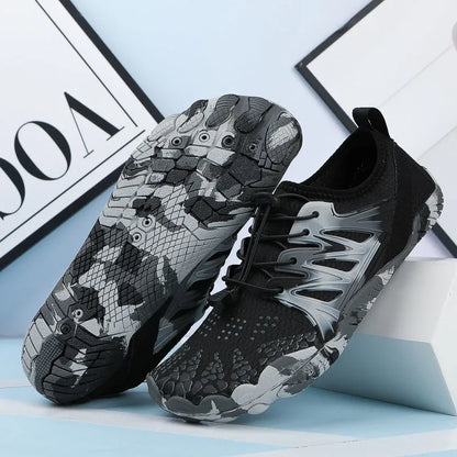 Quick-drying mesh wading shoes with non-slip rubber sole and lace-up front.