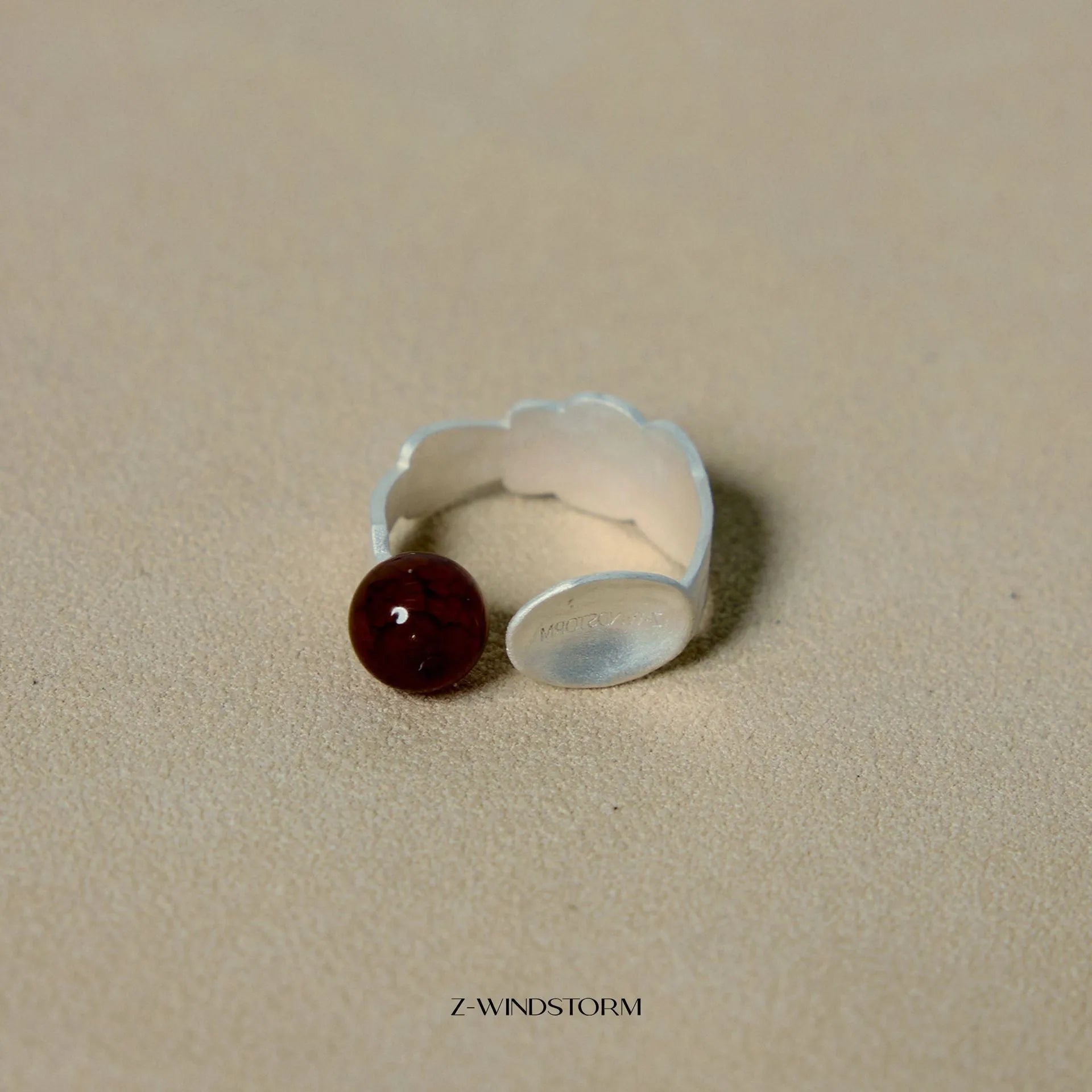 Small silver-tone stewed pork spoon shaped jewellery ring or bracelet with diamond design