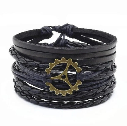 Men's vintage braided leather bracelet, a stylish and durable accessory for any occasion.