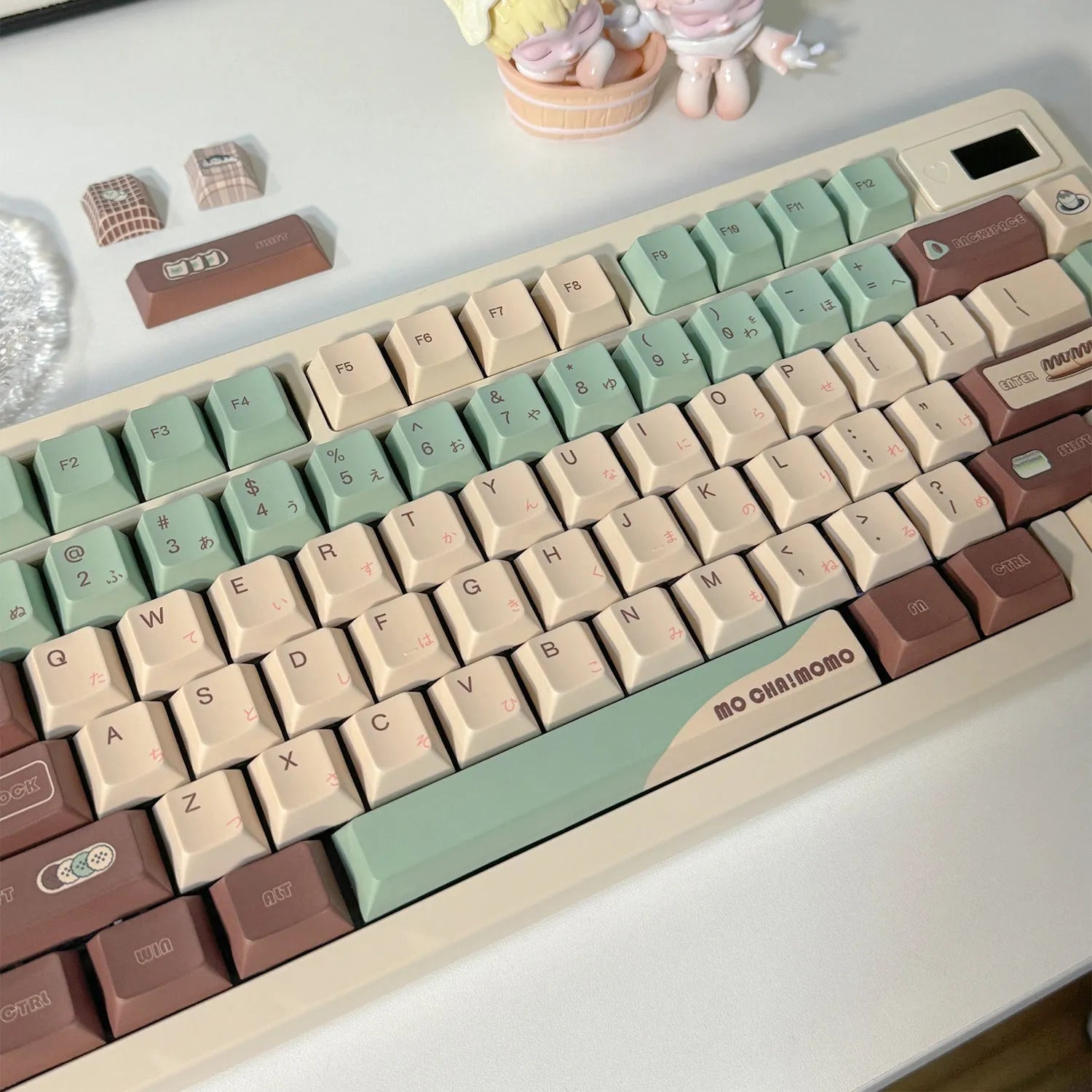 Craft Key CAP Matcha Theme keycap set for mechanical keyboards, showing ergonomic profile and full layout on a desk.