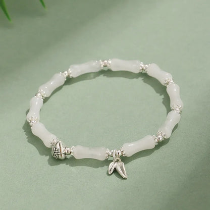 Green aventurine bamboo strawberry crystal bracelet with mixed natural stones and adjustable closure