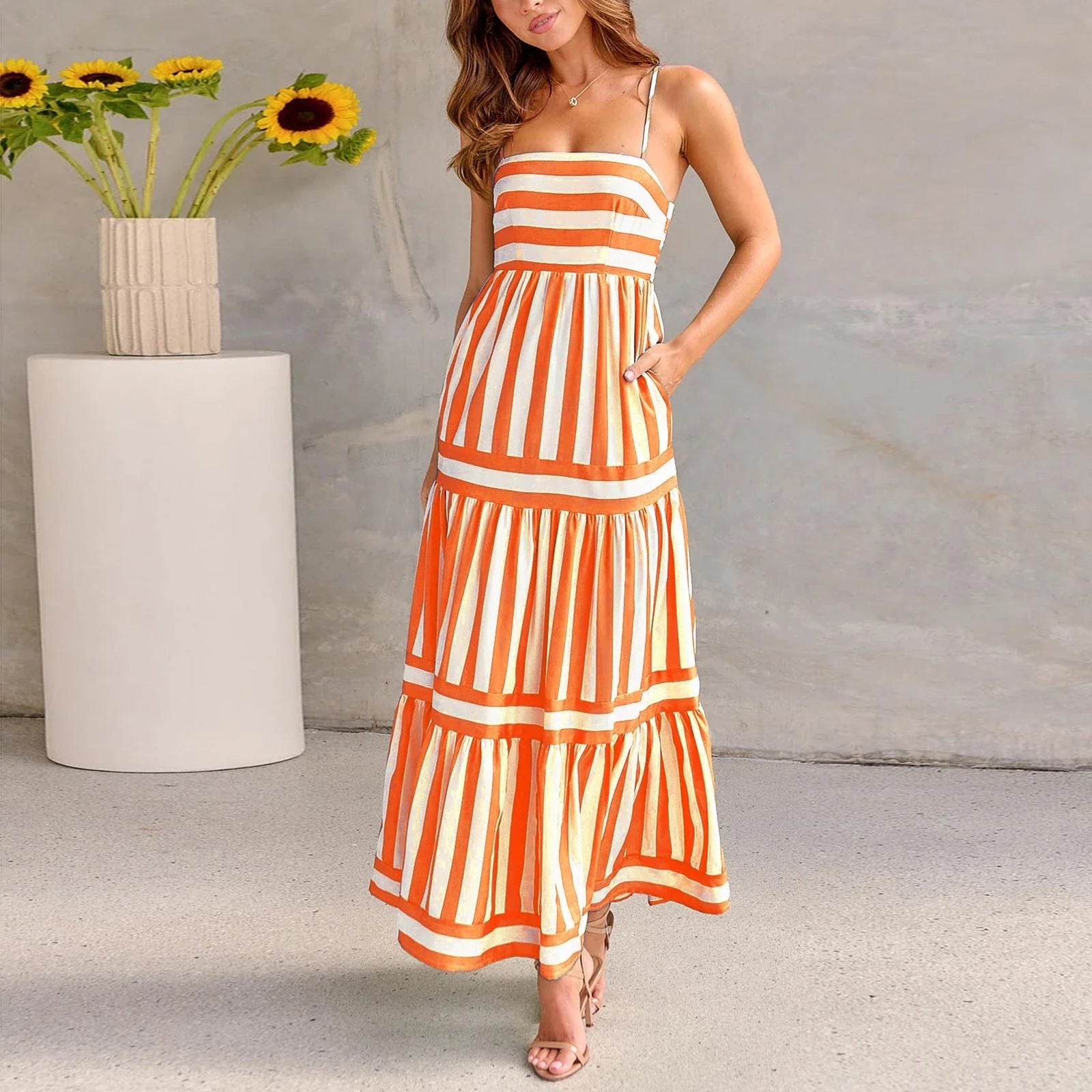Stylish striped backless beach dress with pockets for women's summer vacation and beach wear