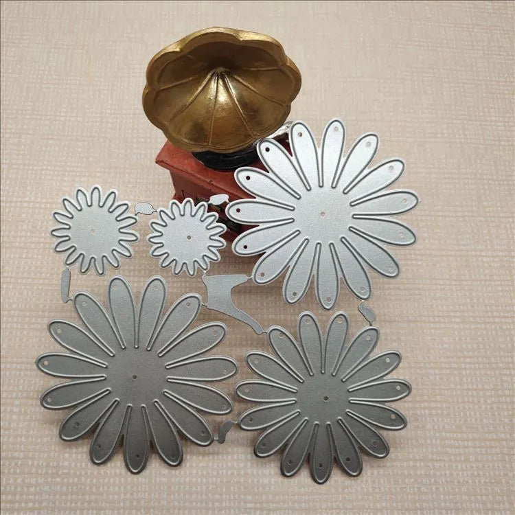 Silver high carbon steel cutting knife mould set measuring 12.5x13cm with floral etching design