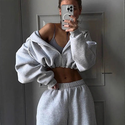 Long sleeve polyester sports tracksuit set in a choice of seven colours