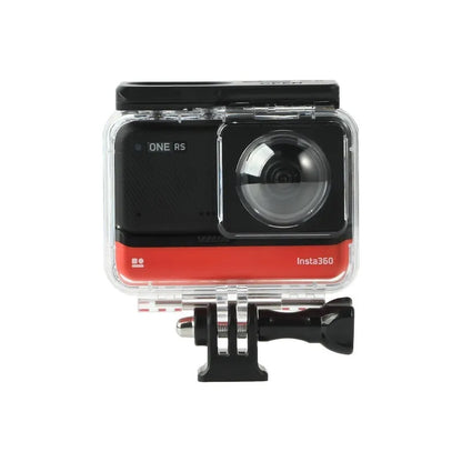 Transparent Insta360 One RS waterproof case showing camera inside with dimensions 9x8x4.5cm