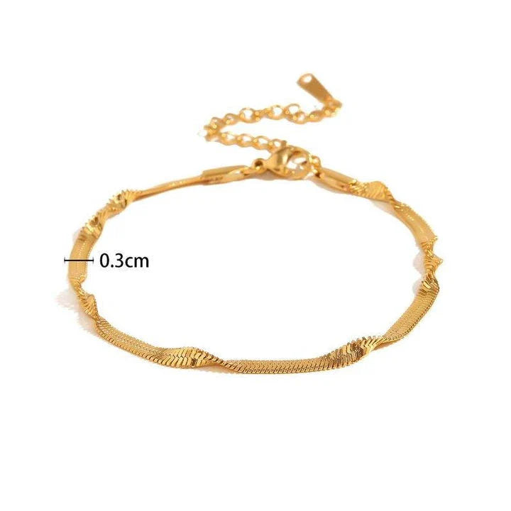 Elegant 18k gold plated stainless steel snake chain bracelet, a versatile and durable accessory for any occasion