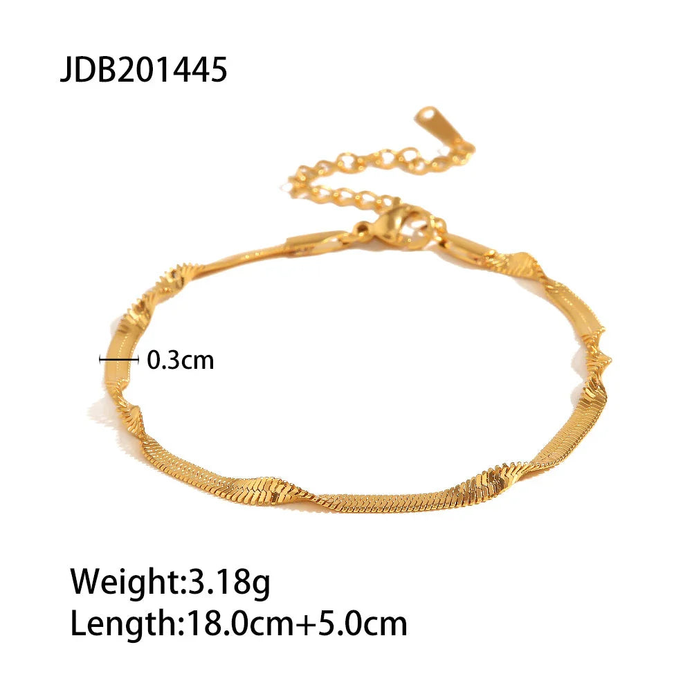 Elegant 18k gold plated stainless steel snake chain bracelet, a versatile and durable accessory for any occasion
