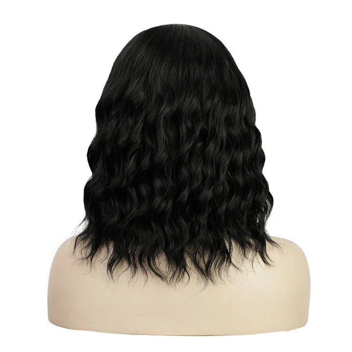 A short, curly wig with a water ripple effect inspired by European and American styles