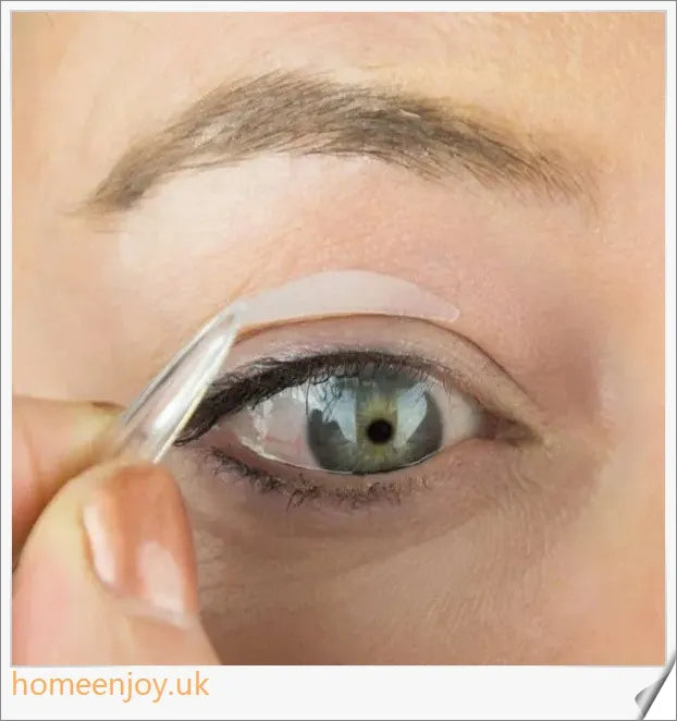 Double eyelid tape for heavy hooded eyes, eyelid lifter strips, instant eyelid lift, natural-looking double eyelid crease